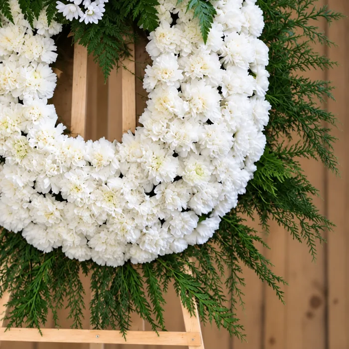 Corona De Flores Blanca - Detalle floral 2